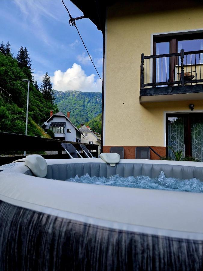 House Utrinek With Free Play Room, Jacuzzy And Garage Podbrdo Luaran gambar