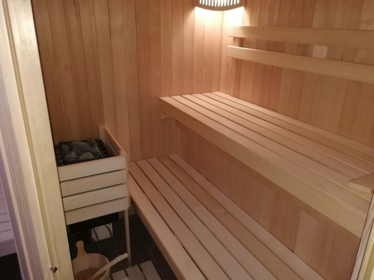 House Utrinek With Free Play Room, Jacuzzy And Garage Podbrdo Luaran gambar